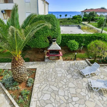 Apartment On Island Near Sandy Beaches *