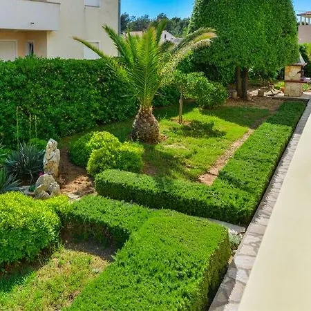 Apartment On Island Near Sandy Beaches