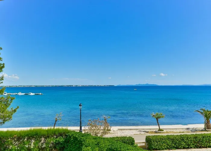 On Island Near Sandy Beaches Appartement