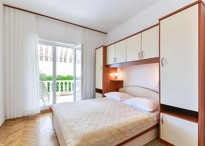On Island Near Sandy Beaches Vir