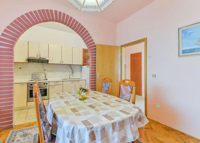 On Island Near Sandy Beaches Appartement