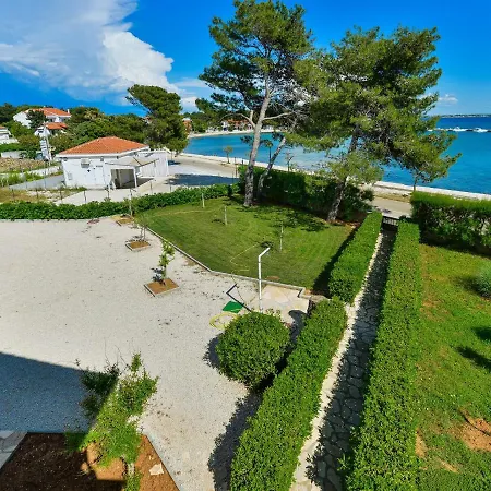 On Island Near Sandy Beaches Appartement *
