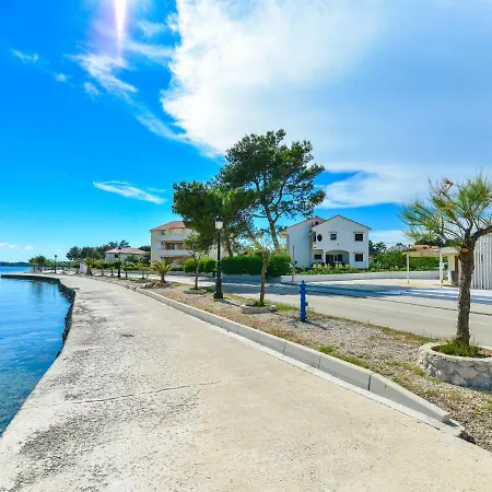 Appartement On Island Near Sandy Beaches