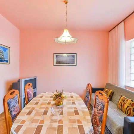 On Island Near Sandy Beaches Appartement *