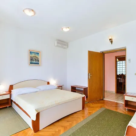 On Island Near Sandy Beaches Appartement *